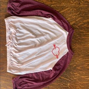 I’m selling a long sleeved top